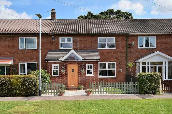 3 Bedroom Terraced House To Rent In Shaw Drive, Knutsford, WA16