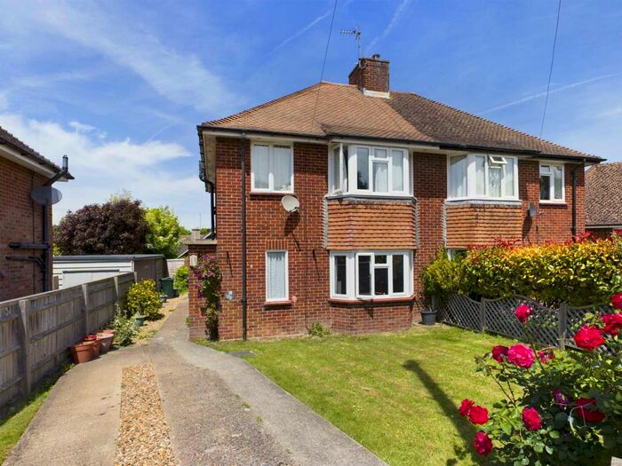 3 Bedroom Semi-Detached House For Sale In Elm Close, Butlers Cross, HP17