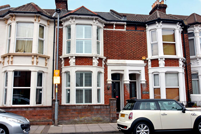 3 Bedroom Terraced House To Rent In Wimbledon Park Road - Silver Sub, Southsea, Hampshire, PO5