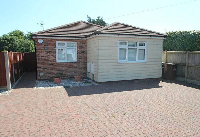 2 Bedroom Detached Bungalow For Sale In Turner Road, Colchester, CO4