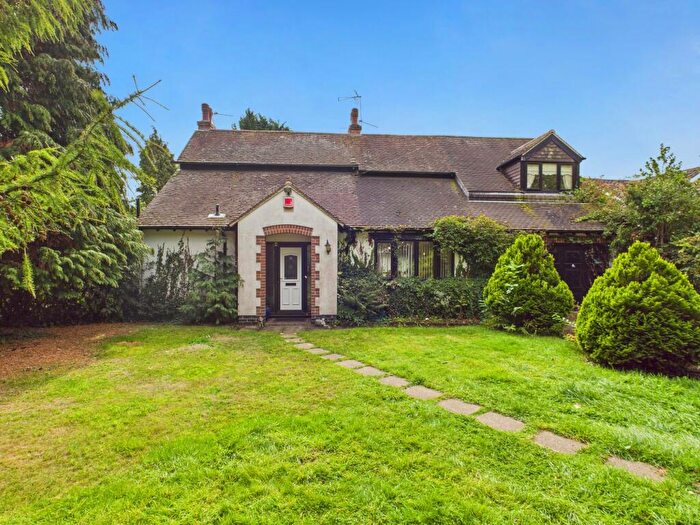 3 Bedroom Detached House For Sale In Trent Lane, Weston-on-Trent, DE72