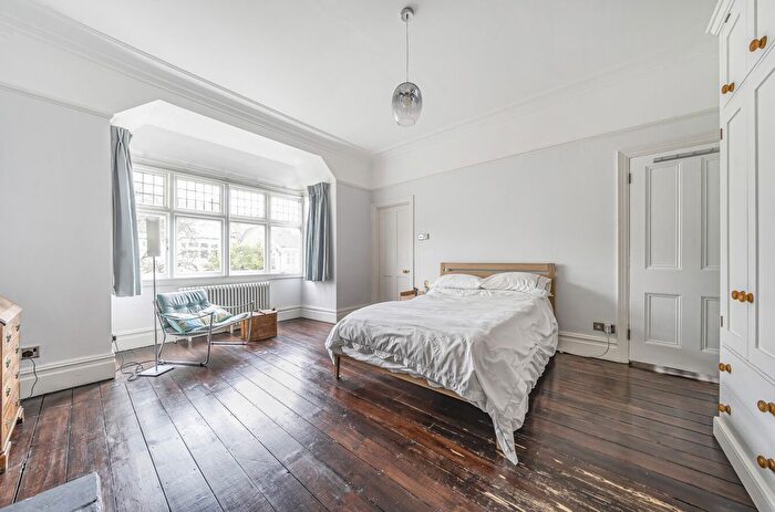 5 Bedroom Detached House For Sale In Southwood Lawn Road, Highgate, N6