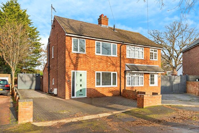 3 Bedroom Semi Detached House For Sale In Chantry Road, Kempston, Bedford, MK42