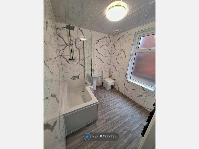 1 Bedroom Flat To Rent In Chorley Old Road, Bolton, BL1