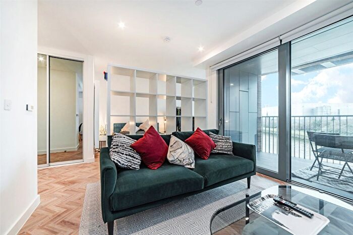 Studio To Rent In Skyline Apartments, Makers Yard, London, E3