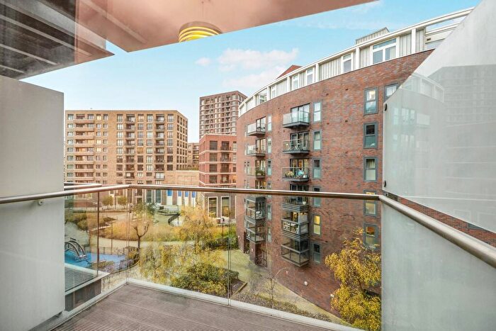 2 Bedroom Apartment For Sale In Surrey Quays Road London, SE16