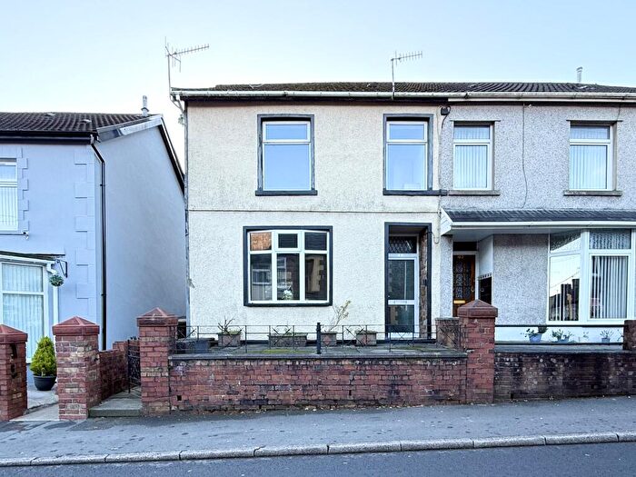 3 Bedroom Semi-Detached House For Sale In Abercynon Road, Abercynon, Mountain Ash, CF45