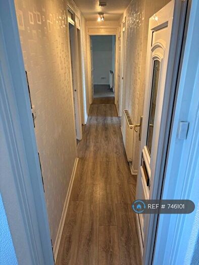 2 Bedroom Flat To Rent In Kirkton, Erskine, PA8