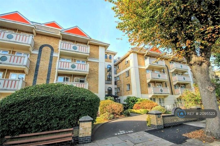 2 Bedroom Flat To Rent In Vanbrugh Court, Hove, BN3