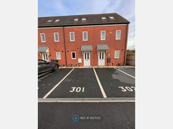 3 Bedroom Terraced House To Rent In Foxhunter Close, Lostock, Bolton, BL6