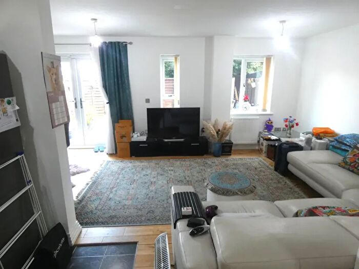 4 Bedroom Semi-Detached House To Rent In Royle Green Road, Manchester, M22