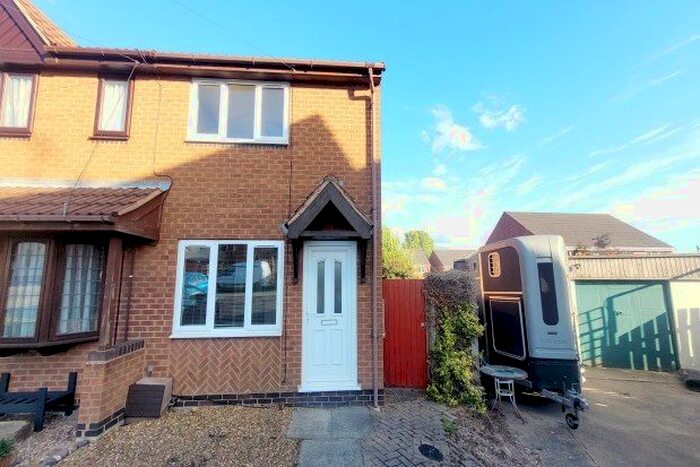 2 Bedroom Property To Rent In Thorn Street Mews, Swadlincote, DE11