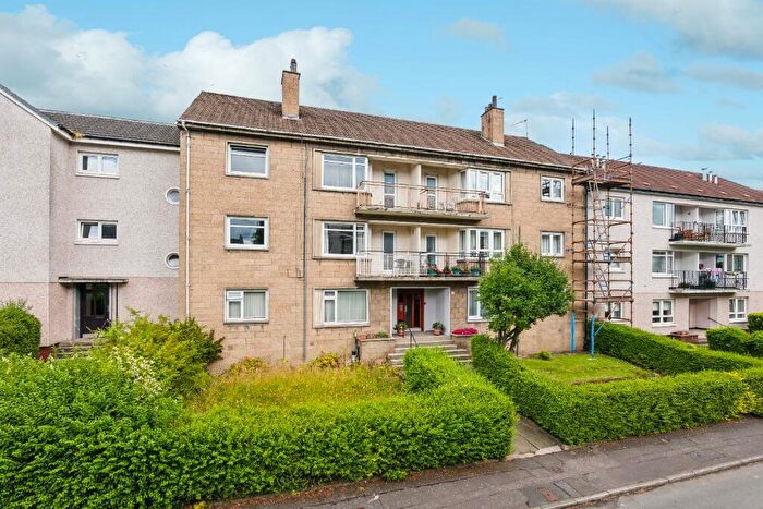 2 Bedroom Flat To Rent In Lochlea Road, Newlands, Glasgow, G43