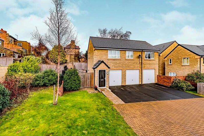 2 Bedroom Apartment To Rent In Ellen Crescent, Ryton, Tyne And Wear, NE40