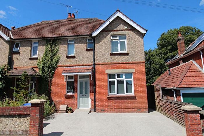 3 Bedroom Semi-Detached House For Sale In St. Clair Road, Salisbury, SP2