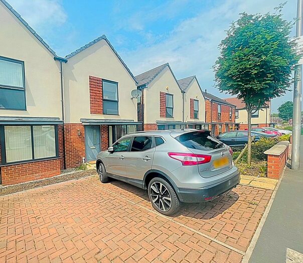 2 Bedroom Property To Rent In Claypit Lane, West Bromwich, B70