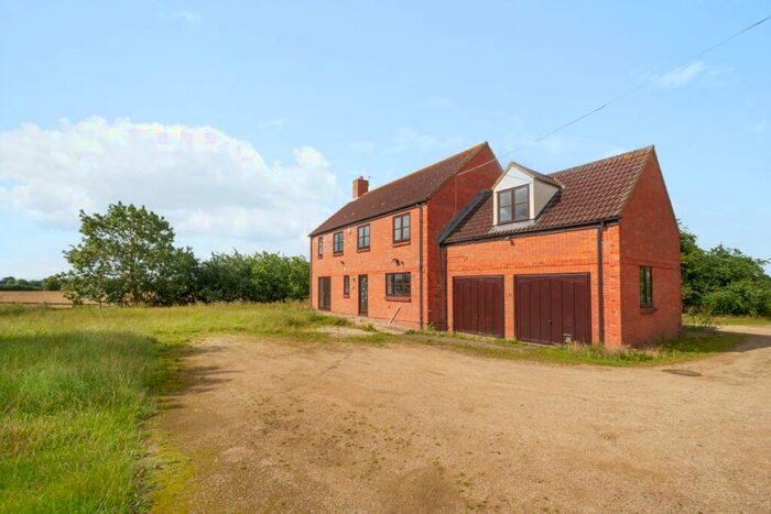 5 Bedroom Detached House To Rent In Walton Cardiff, GL20