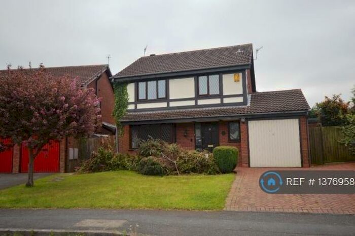 4 Bedroom Detached House To Rent In Mickleborough Way, Nottingham, NG2