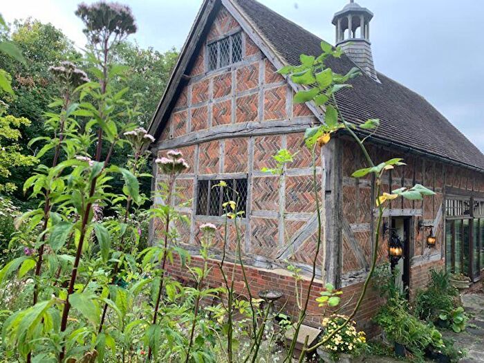 2 Bedroom Detached House For Sale In Thurnham Lane, Bearsted, Maidstone, ME14