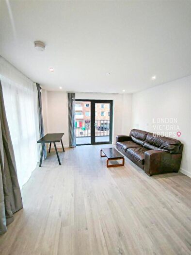 2 Bedroom Apartment To Rent In Darter House, Anax Street, London, N4