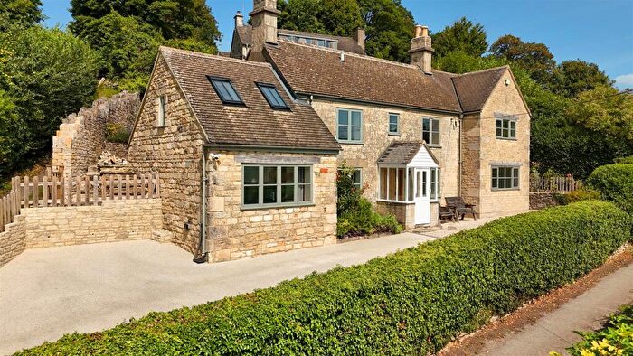 3 Bedroom Detached House For Sale In Quarhouse, Brimscombe, Stroud, GL5