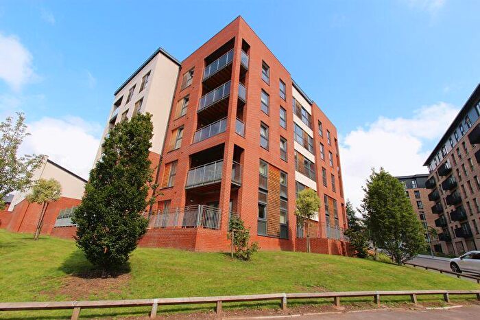 2 Bedroom Flat To Rent In Madison Walk, Birmingham, B15