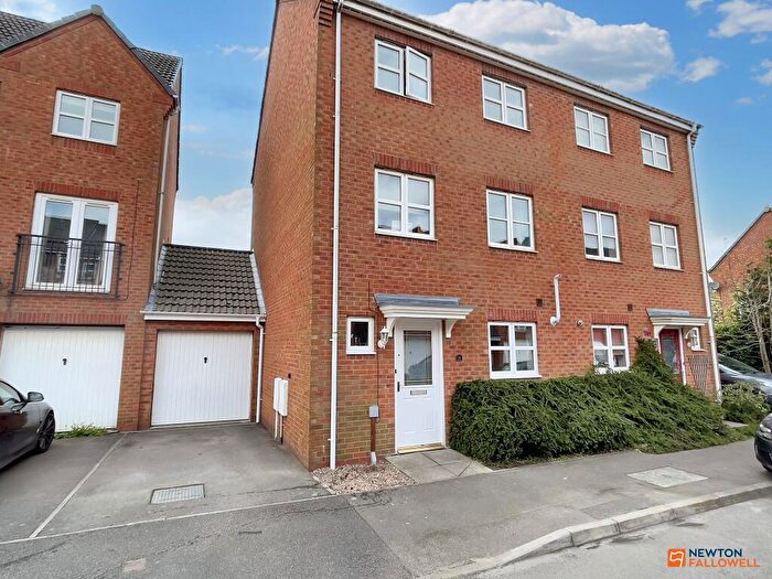 4 Bedroom Semi-Detached House For Sale In Staples Drive, Coalville, LE67