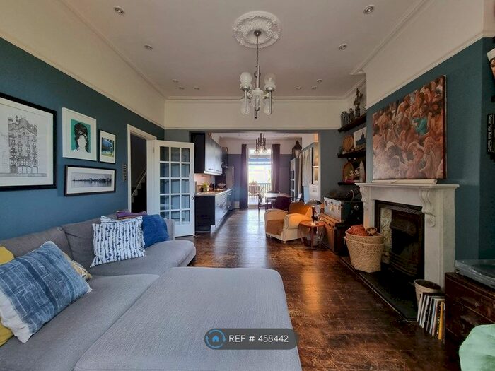 4 Bedroom Semi-Detached House To Rent In Becondale Road, London, SE19