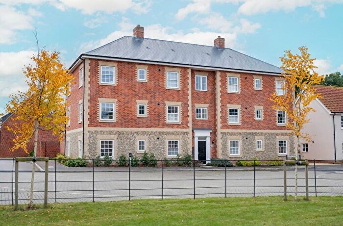 2 Bedroom Apartment For Sale In Holt, Norfolk, NR25