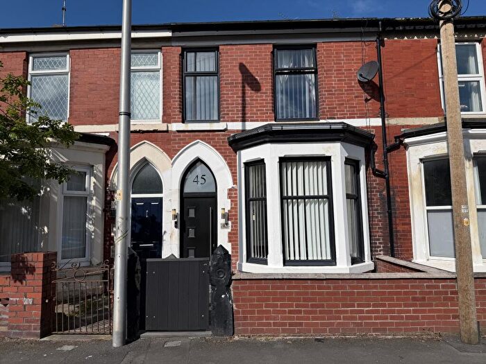 3 Bedroom Terraced House For Sale In Regent Road, Blackpool, FY1