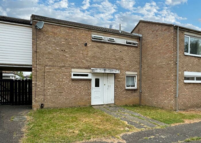 2 Bedroom Semi-Detached House For Sale In Orkney Walk, Corby, NN17