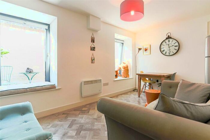 Apartment To Rent In Sheet Street, Windsor, Berkshire, SL4