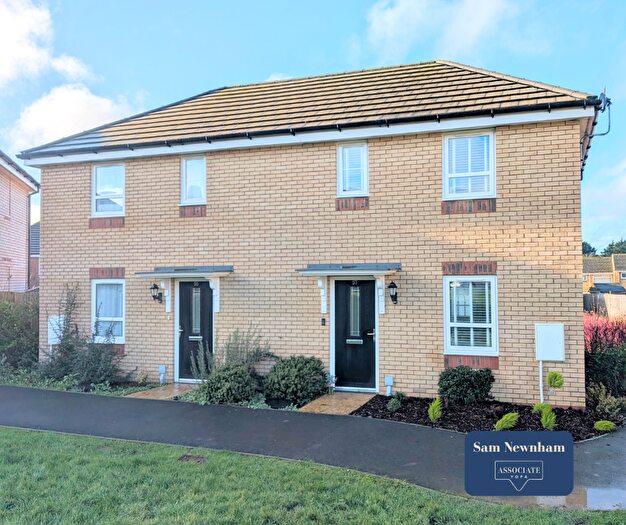 2 Bedroom Semi-Detached House For Sale In Angelica Grove, Newport, PO30