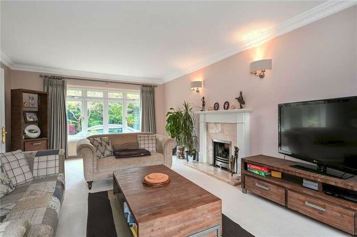 4 Bedroom Detached House To Rent In Old Avenue, West Byfleet, Surrey, KT14