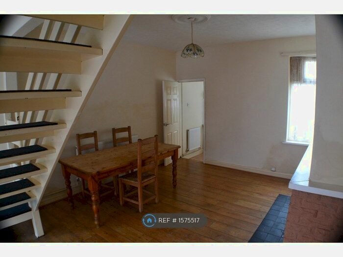 2 Bedroom Terraced House To Rent In Ladysmith Road, Grimsby, DN32