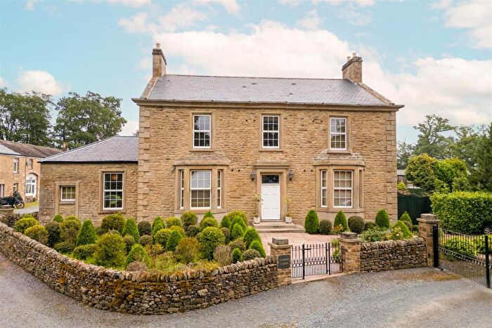 1 Bedroom Flat For Sale In Farrer Lodge, Clapham Station, LA2