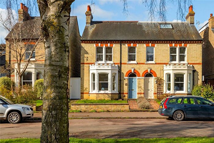 4 Bedroom Semi Detached House For Sale In Victoria Park, Cambridge, Cambridgeshire, CB4