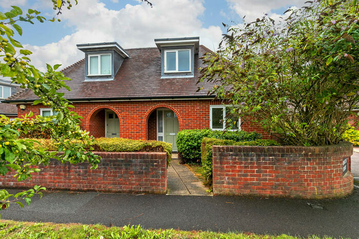 2 Bedroom Semi-Detached House To Rent In Princess Court, Kings Worthy, SO23