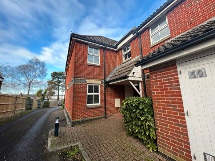 2 Bedroom Flat To Rent In Bournemouth Road, Chandler's Ford, Eastleigh, SO53