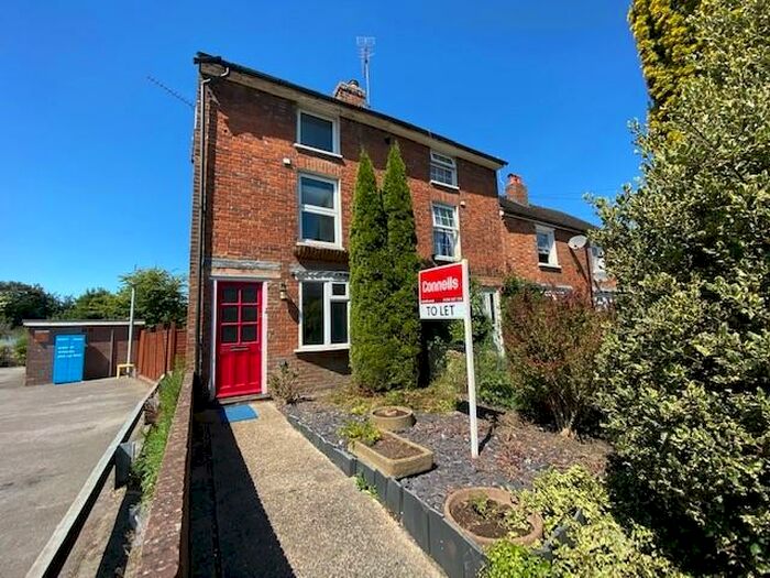 4 Bedroom End Of Terrace House To Rent In Walton Green, Aylesbury, HP21