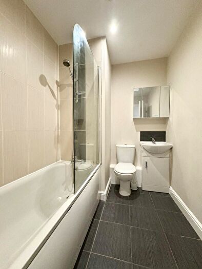 3 Bedroom Flat To Rent In Dale Street, Liverpool, Merseyside, L2