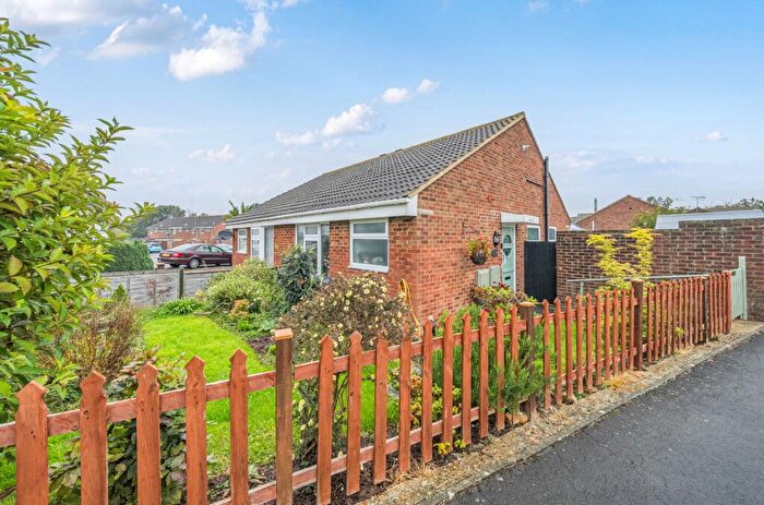 1 Bedroom Bungalow For Sale In Woodlands Road, Bersted, PO22