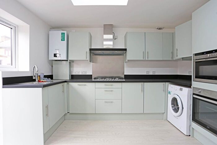 5 Bedroom End Of Terrace House To Rent In Katherine Road, London, E6