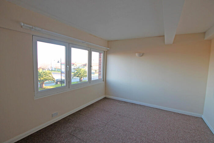 1 Bedroom Flat To Rent In Castle Street, Ryde, PO33