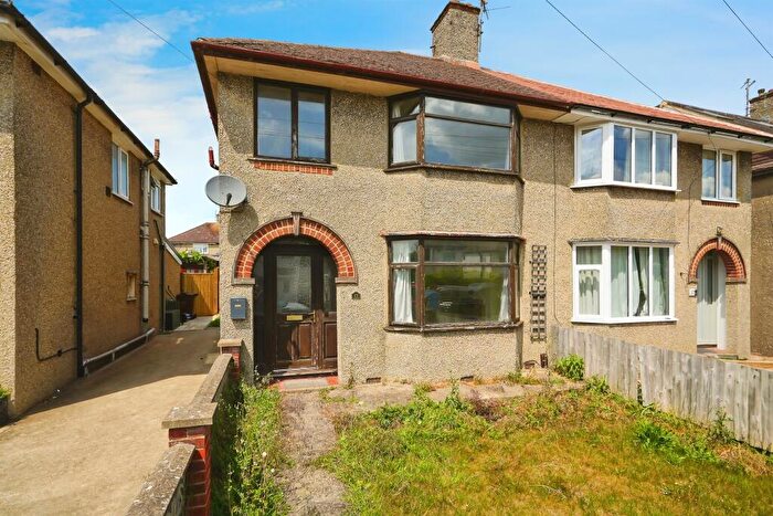 3 Bedroom Semi-Detached House For Sale In Weyland Road, Headington, Oxford, OX3