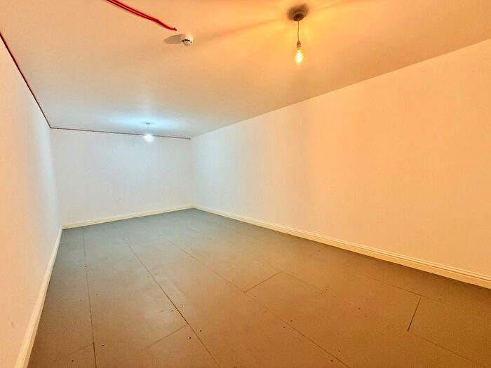 1 Bedroom Flat To Rent In Temple Moore House, Liscombe, Bracknell, RG12