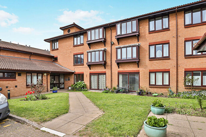 1 Bedroom Flat To Rent In Admiralty Road, Southbourne, Bournemouth, BH6