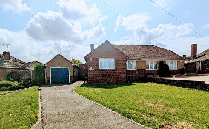 2 Bedroom Semi-Detached Bungalow To Rent In Main Road, Chattenden, ME3