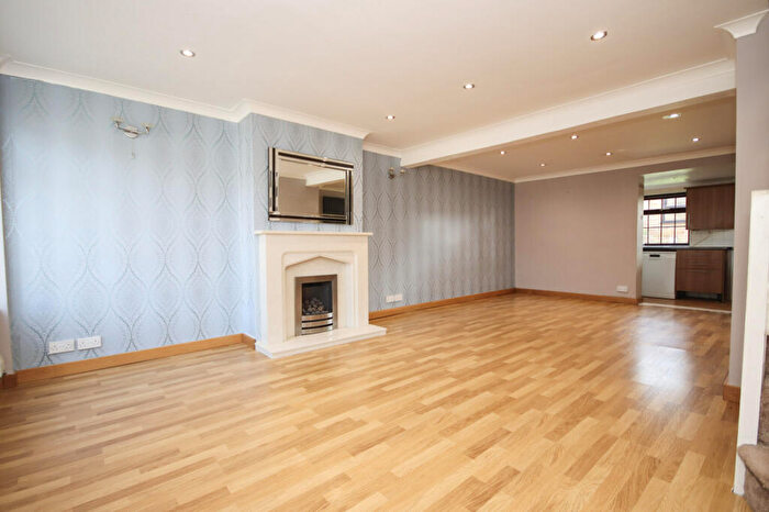 3 Bedroom Terraced House For Sale In Beechings Way, Rainham, ME8