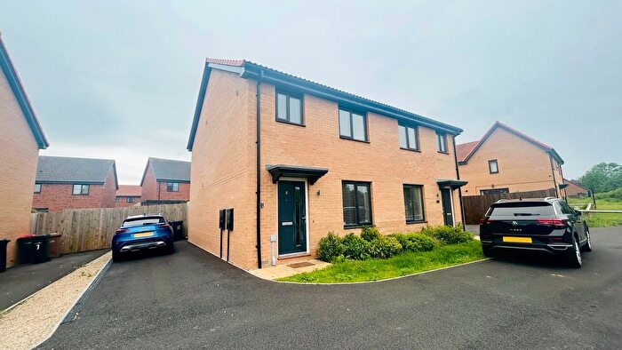 3 Bedroom Semi Detached House For Sale In Robertson Close, Hemlington, Middlesbrough, TS8